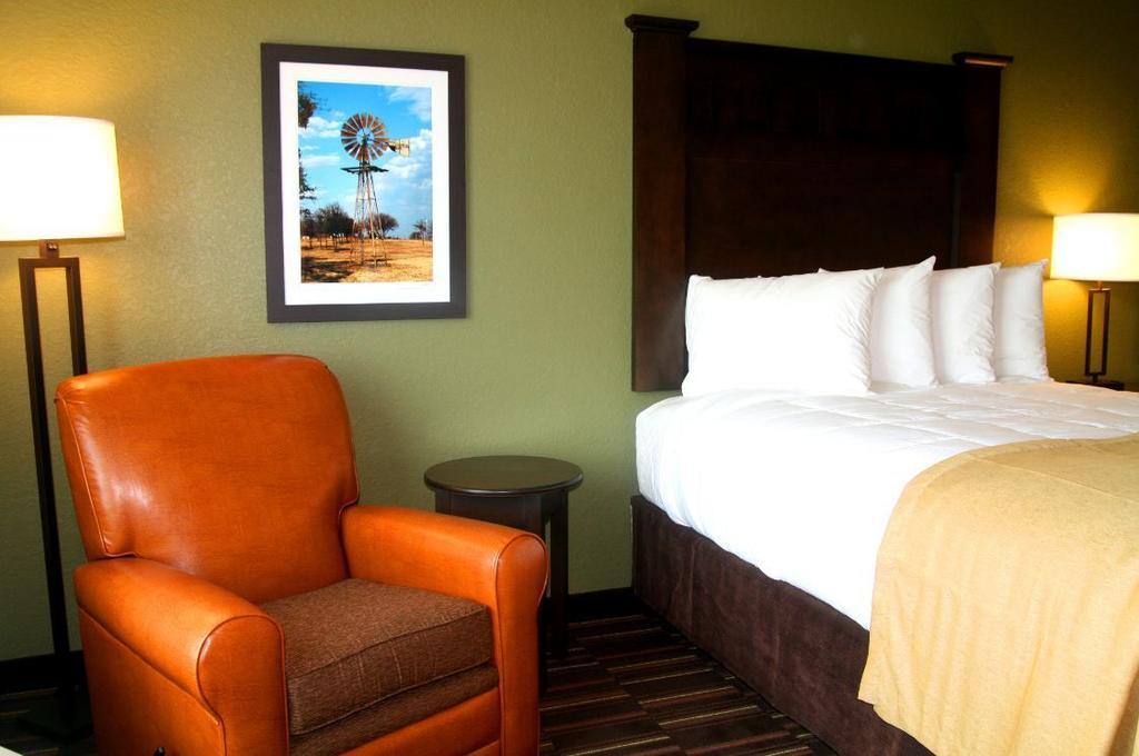 Comfort Inn & Suites Beeville Bilik gambar